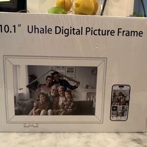 Digital Picture Frame -10.1” - New in Box